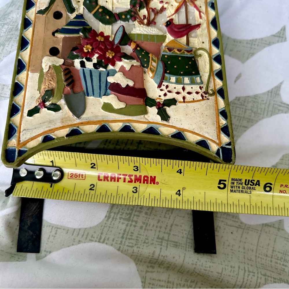 VTG Winter Gardening Floral Seasonal Sled Wall Hanging Farmhouse Decor - Picture 5 of 5